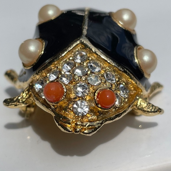 Vintage by Kenneth Jay Lane  GP ladybug brooch black enamel - Picture 7 of 14